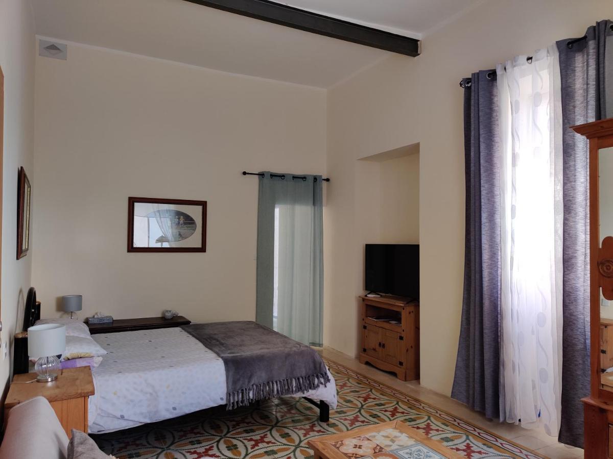 Ellas Place Tarxien Exterior foto